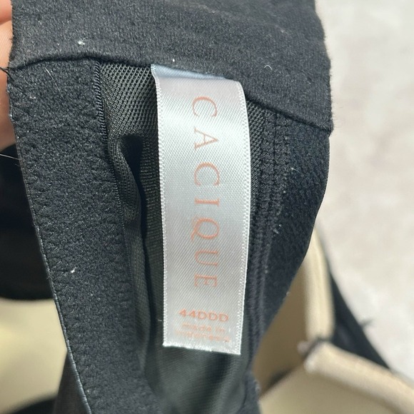 Cacique Boost Plunge Underwire Black Lace Overlay Padded Bra Womens 44DDD - Picture 3 of 4